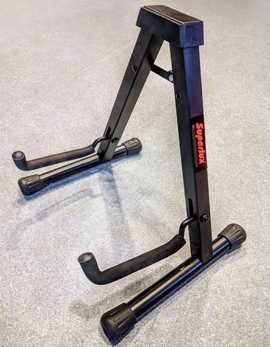 Soporte Guitarra Universal Gs-518 Superlux Color Negro