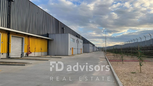 Arriendo De Bodegas En Centro Logístico 15000 M2 - Pudahuel