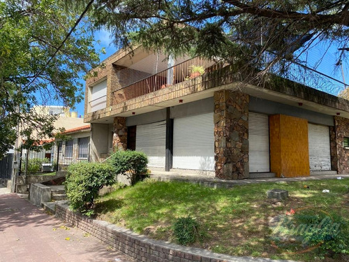 Venta Casa 5 Dormitorios Unión Braglia 310001530