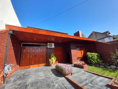 Casa En Venta En Ituzaingo Sur