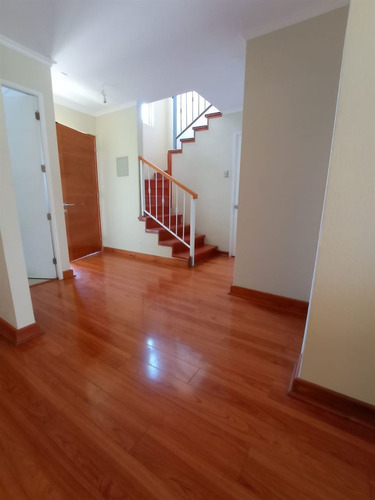Casa En Venta De 4 Dorm. En La Serena