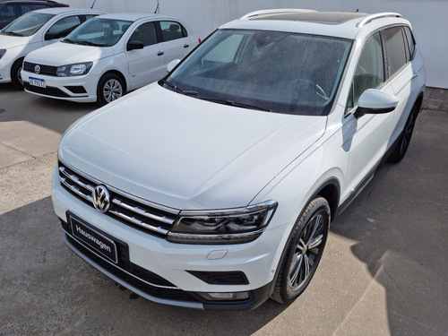 Imagen 17 de 25 de Volkswagen Tiguan Allspace 2.0 Tsi Highline 2.0 Ugarcia