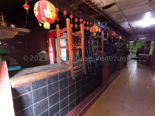 Imagen 3 de 28 de Local Comecial Con Fondo De Comercio Dedicado Al Expendio De Bebidas Alcohólicas En Sus Envases Originales, Con Sellos Y Precintos Y Gastronomia Nacional E Internacional, Ubicado En Avenida Principal