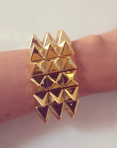 Imagem 2 de 4 de Kit Atacado Com 12 Bracelete Dourado Spike Acrilico