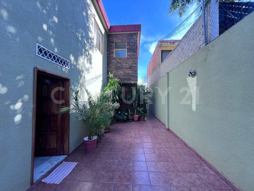 Venta De Casa Colonia Carretas Querétaro