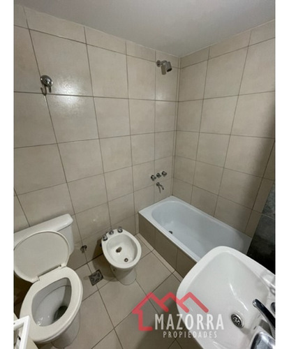 Departamento En Alquiler - Caseros