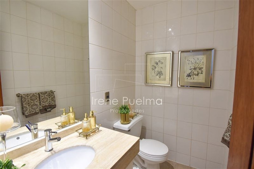 Casa En Venta De 5 Dorm. En Lo Barnechea