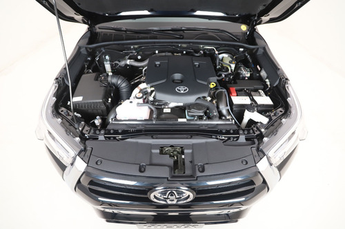 Imagen 7 de 25 de Toyota Hilux 4x2 Dc Srv 2.8 Tdi 6at J.r