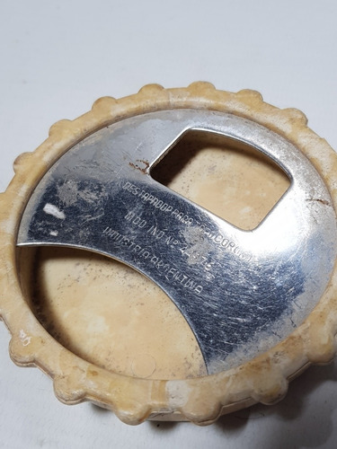 Imagen 3 de 5 de Coca Cola Antiguo Destapador Plastico Metal Mag 57970