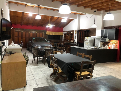 Imagen 3 de 14 de Casa Tipo Quinta En Chascomús