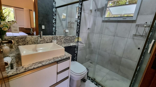 Casa Em Condomínio Com Natureza, Tranquilidade E Segurança