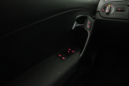 Volkswagen Vento 1.6 Highline At
