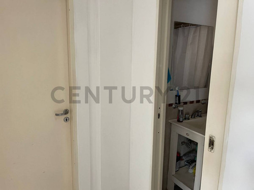 Depto Dos Dormitorios En Venta Calle 123 Entre 61 Y 62 (la Plata, Buenos Aires)