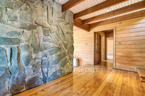 Acogedora Casa Estilo Sureño, Puerto Varas