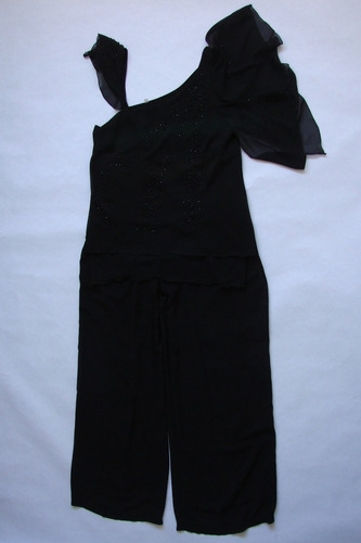 Conjunto En Crepe Pantalon Palazzo Y Musculosa Bordada