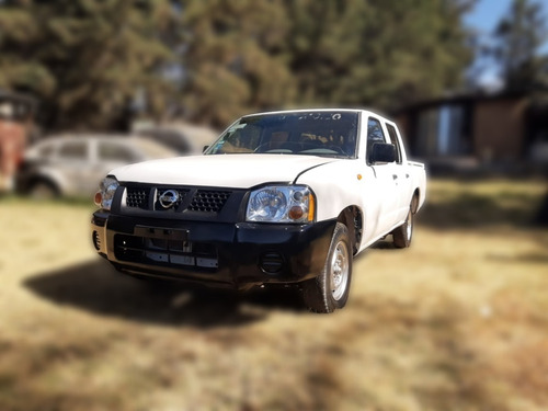 Nissan Np300 Doble Cabina 2014