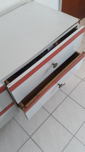 Mueble Peinadora Comoda Gavetero En Formica Blanco. (Usado)