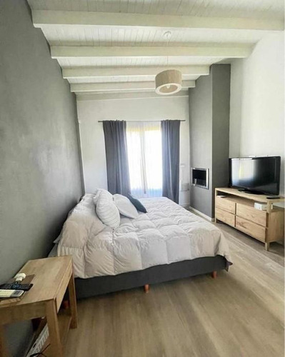 Casa En Venta - 3 Dormitorios 3 Baños - 258mts2 -terreno 10,600- Monte