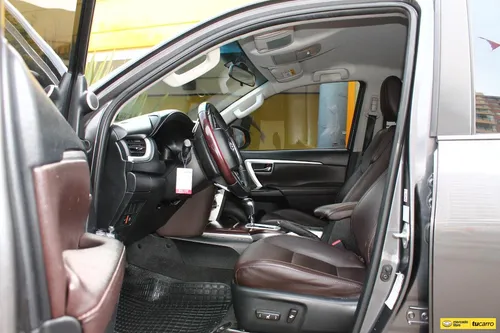 Toyota Fortuner 2.7 SRV