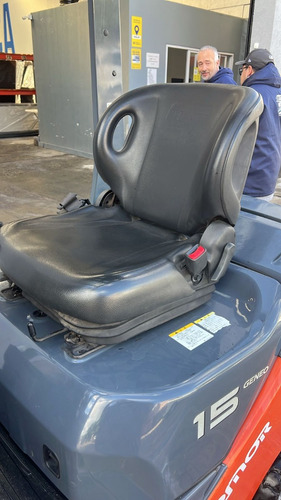 Auto Elevador Clark Toyota 1500kg Naftero 458hs Uso