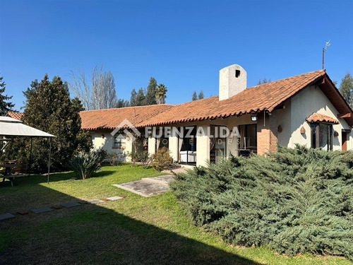 Casa En Arriendo De 7 Dorm. En Talagante