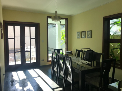 Casa À Venda Em Alphaville 05 | 360m² | 3 Suítes | Piscina | Ótima Localização - Cncl1050
