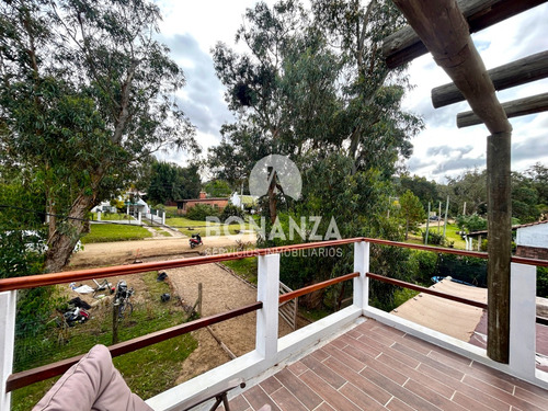 Piriápolis, Punta Fría. Casa En Venta. 500 Metros De La Playa San Francisco. 3 Dormitorios, 2 Baños