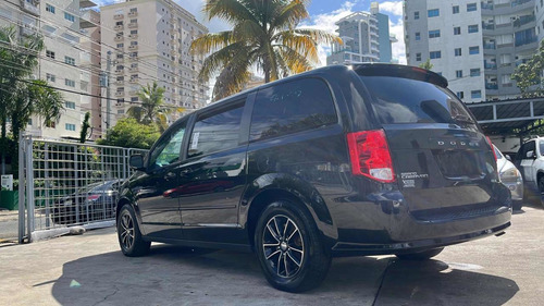 Imagen 12 de 15 de Dodge Grand Caravan Americana