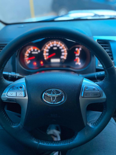 Toyota Hilux 3.0 Cd Srv Cuero 171cv 4x2 - E4 2014