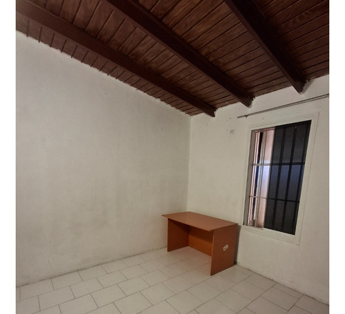 Casa En CĂșa, Urb. Santa Rosa
