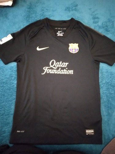 Camiseta Deportiva Nike. Color Negro De Barcelona. Talle 12