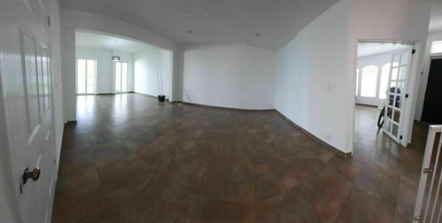 Imagen 25 de 29 de Hermosa Casa En Cumbres Del Lago, Alberca Propia, Jardín, 4