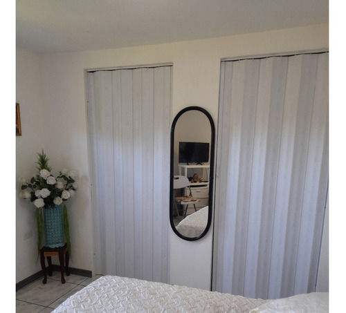 Imagen 6 de 10 de Apartamento En Urb. Las Marianas. Casa 16a. Goicoechea - San José.