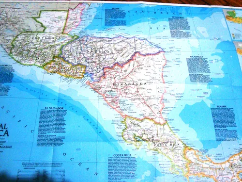 Nat Geo Central America 80x60 Guatemala Honduras Mar Caribe (Usado)