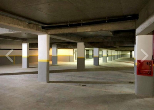 Imagen 5 de 8 de Local En Venta En Parque Leloir.