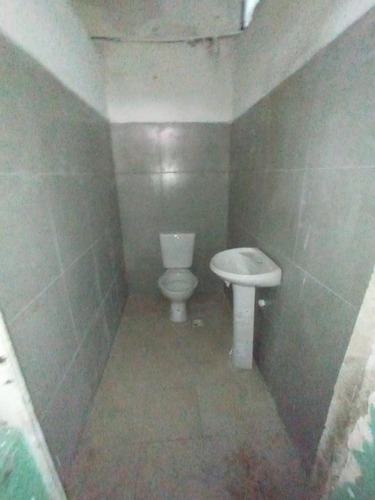 Imagen 14 de 14 de Local -amplio Local Comercial Con Depósito Y Entrada De Camiones.