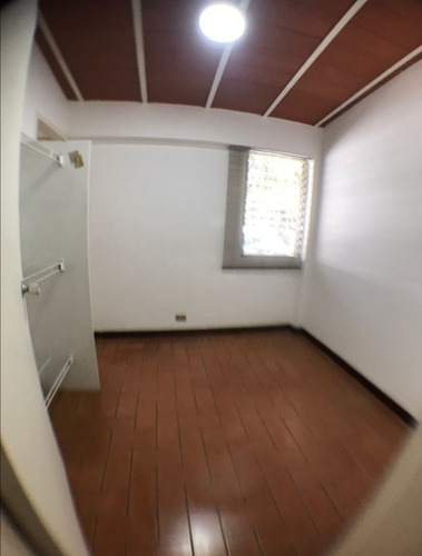 Imagen 4 de 9 de Alquilo Anexo 20m2 Macaracuay 1770