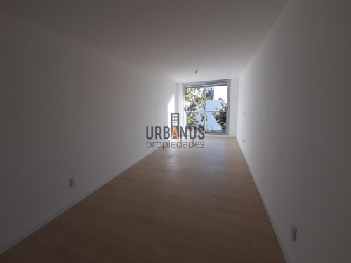 Apartamento A Estrenar Dos Dormitorios, Barrio Sur- Ref: 111