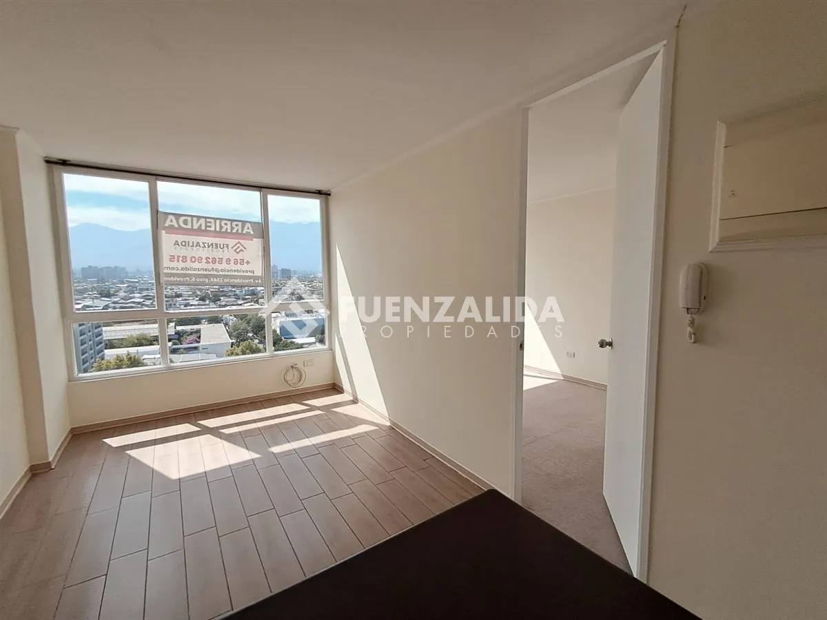 Imagen 3 de 14 de Departamento En Venta De 1 Dorm. En Santiago
