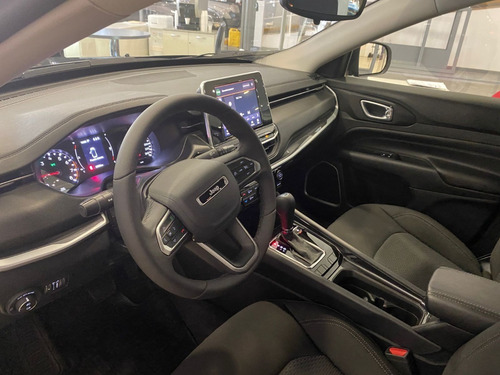 Imagen 21 de 24 de Compass Sport 1.3 T270