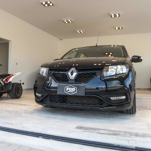 Imagen 4 de 23 de Renault Sandero 2018 2.0 Rs Racing Spirit 145cv