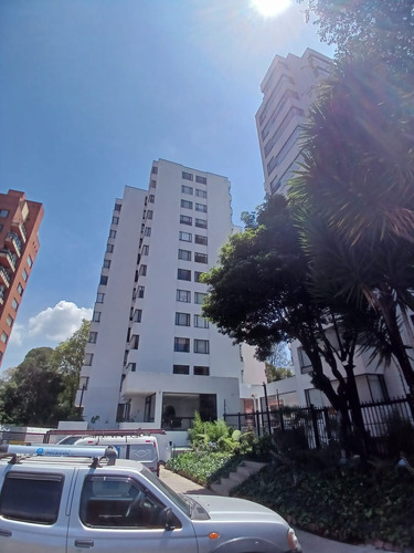 Apartamento En Arriendo En Bogotá La Calleja-usaquén. Cod 110591