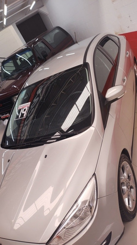 Ford Focus 2.0 Fastback Se 2019 Automatico Sedan Prata Novo