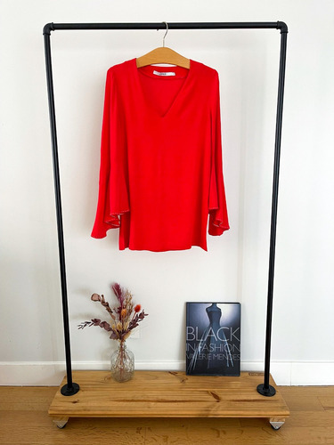 Blusa Cher Roja Con Volados Talle 2 No Jazmin No Rapsodia 