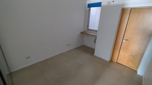 Al Frente C/balcón - A Mts De Plaza San Martín! Edificio Con Amenities