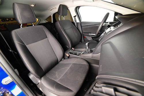 Imagen 14 de 16 de Ford Xh-focus 5p 1.6l N Mt S Gui