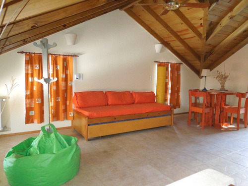 Imagen 10 de 11 de Triplex En Pinamar Zona Centro.