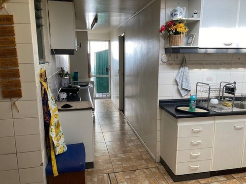 Casa En Venta De 3 Dormitorios Portal La Reina Las Condes