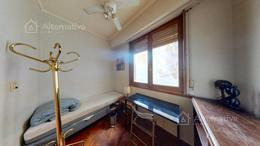 Venta De Departamento En Belgrano R De 5 Ambientes.