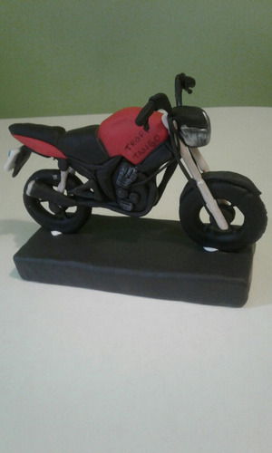 Moto Adorno En Porcelana Fria